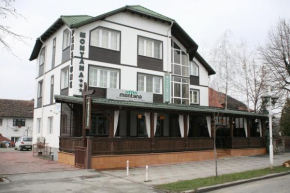  Pensiune Montana  Куртя Д Арджеш